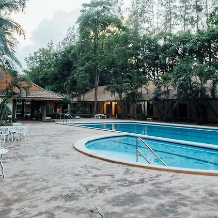 The Pine Resort Pathum Thani Exterior photo
