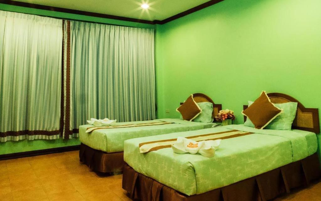 The Pine Resort Pathum Thani Exterior photo